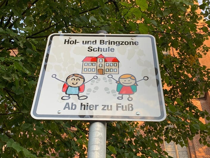 Hol- und Bringzone Hol- und Bringzone