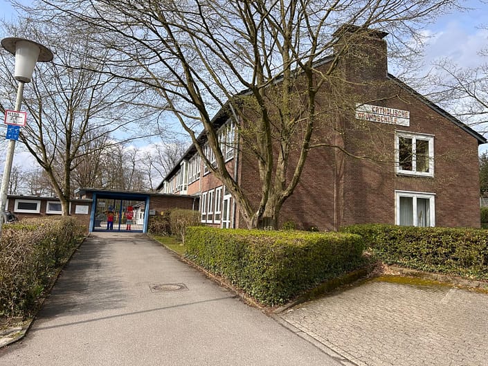 Weg zur Schule Weg zur Schule
